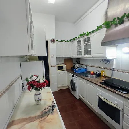 Perfect Near Airport 3 Проживання в сім'ї